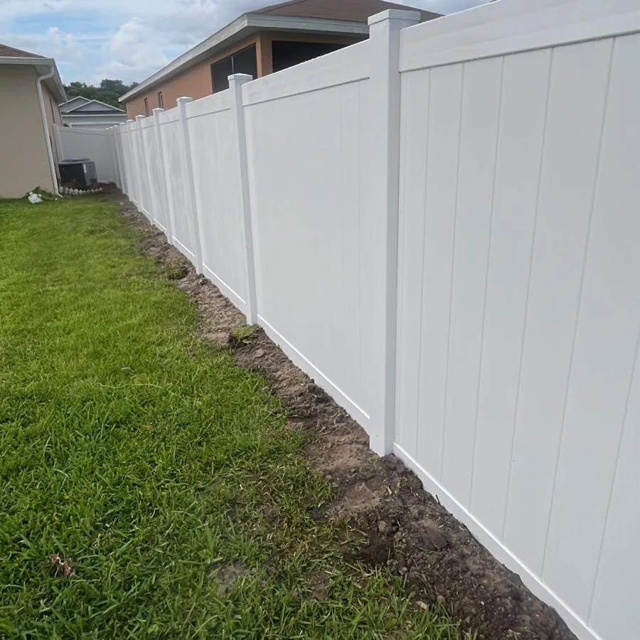 Vinyl Privacy Fence in Kissimmee, FL